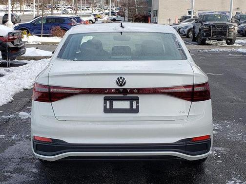 Opal White Pearl 2026 Volkswagen Jetta 1.4T SE