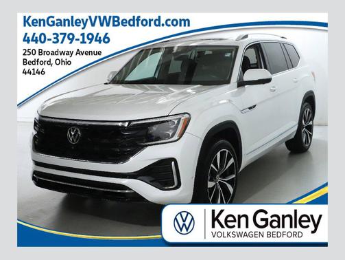 Opal White 2024 Volkswagen Atlas 2.0T SEL Premium R-Line 4MOTION