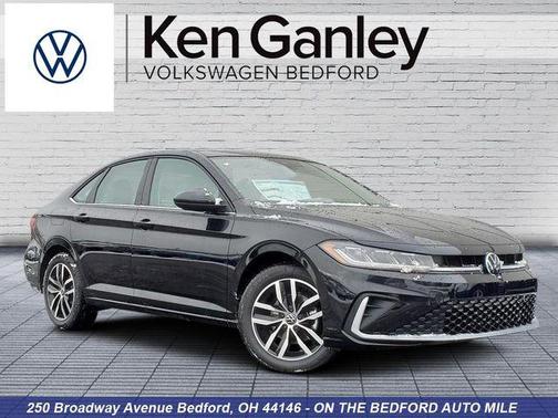 Deep Black 2026 Volkswagen Jetta 1.4T SE