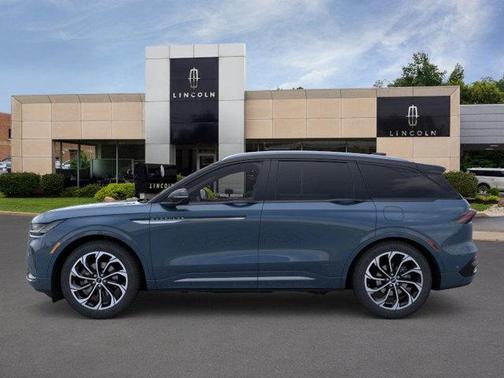 2024 Lincoln Nautilus Reserve