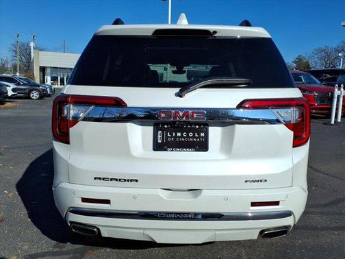 2020 GMC Acadia Denali