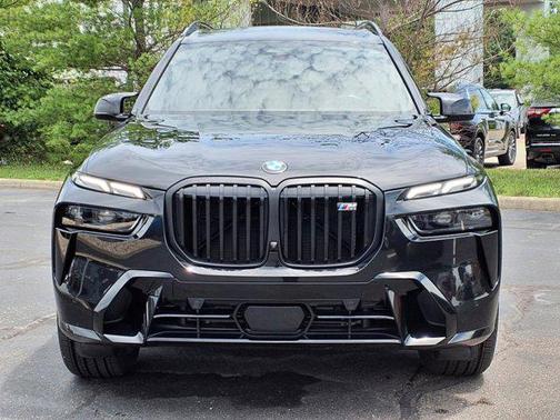 2024 BMW X7 M60i