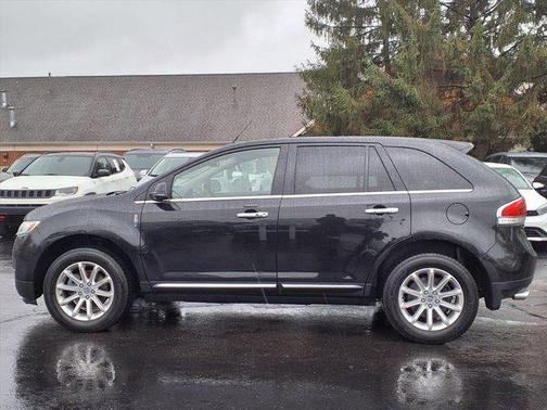 2013 Lincoln MKX Base
