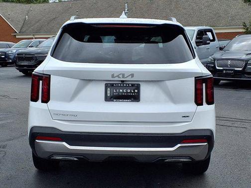 2024 Kia Sorento S