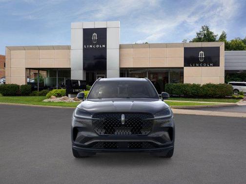 Infinite Black Metallic Clearcoat 2026 Lincoln Aviator Premiere