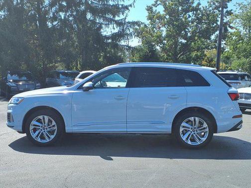 2021 Audi Q7 45 Premium