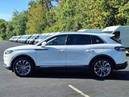 2023 Lincoln Nautilus Reserve