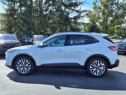 2022 Ford Escape Titanium