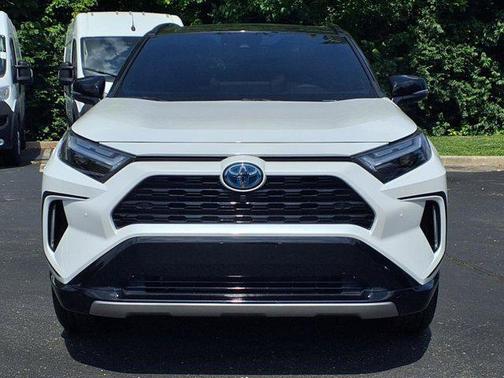 2024 Toyota RAV4 Hybrid SE