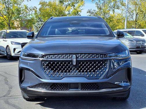 2024 Lincoln Nautilus Reserve