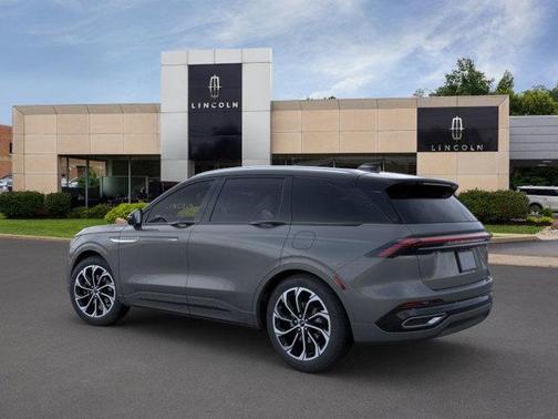 2025 Lincoln Nautilus Reserve