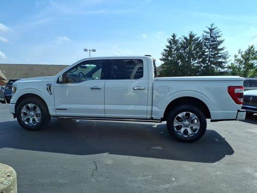 Star White Metallic Tri-Coat 2022 Ford F-150 Platinum
