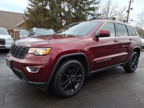 2017 Jeep Grand Cherokee Laredo