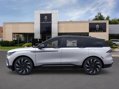 2025 Lincoln Nautilus Reserve