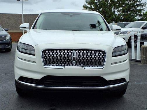 2022 Lincoln Nautilus Standard