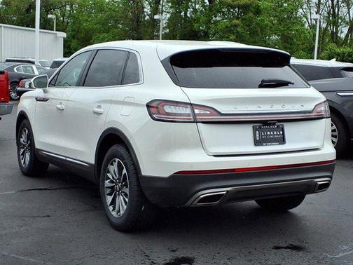 2022 Lincoln Nautilus Standard