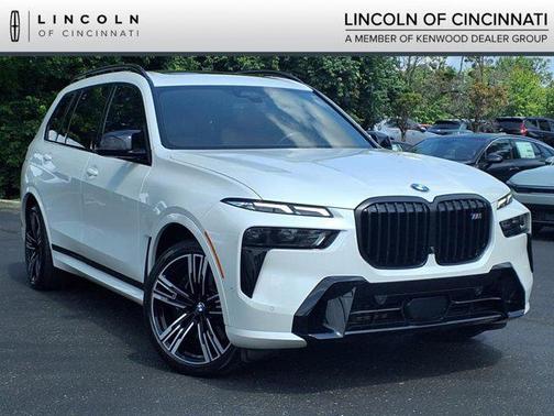 2024 BMW X7 M60i
