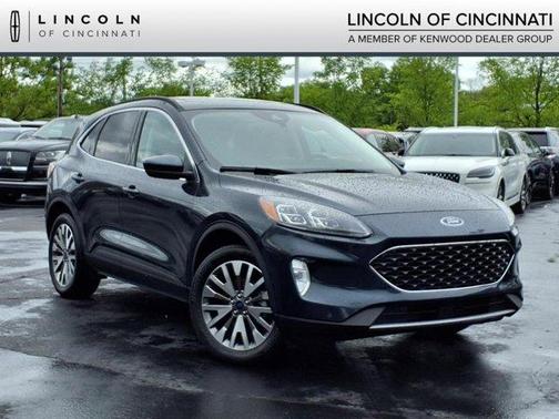 2022 Ford Escape Titanium
