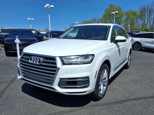 2019 Audi Q7 55 Premium Plus