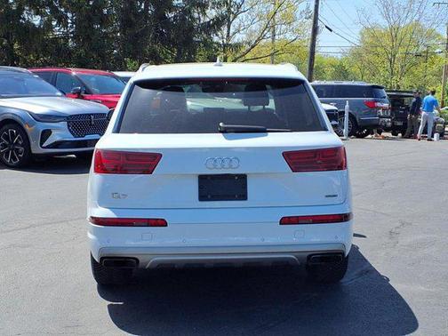 2019 Audi Q7 55 Premium Plus