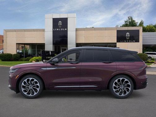 2024 Lincoln Nautilus Reserve