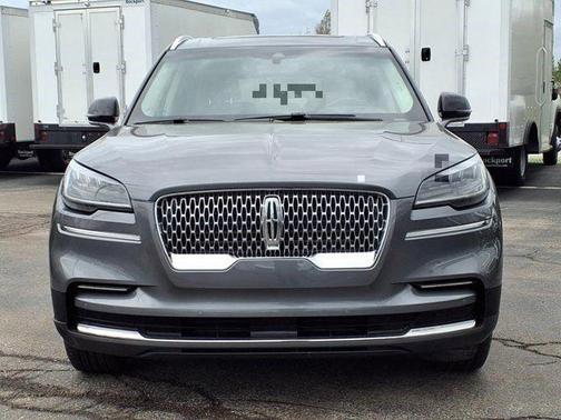2023 Lincoln Aviator Standard AWD