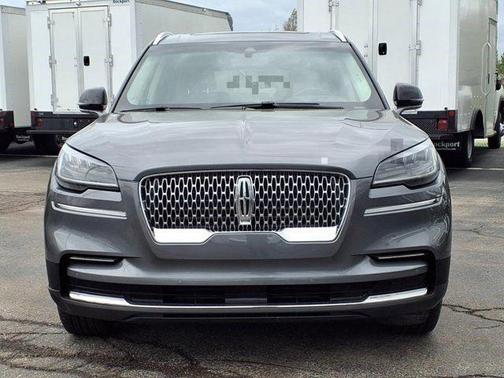 2023 Lincoln Aviator Standard AWD