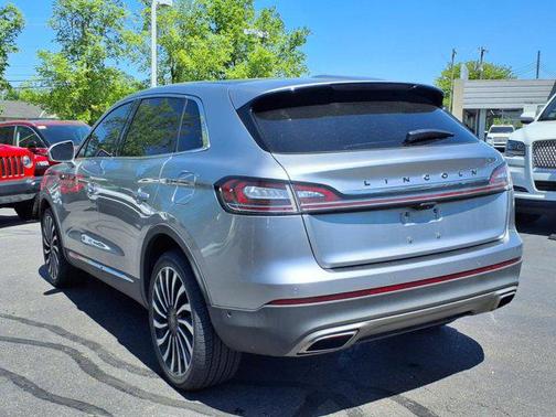 2022 Lincoln Nautilus Black Label
