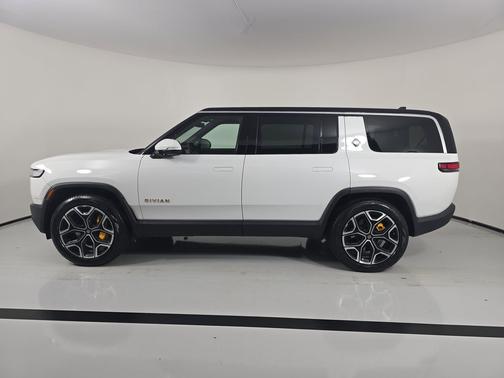 2022 Rivian R1S Launch Edition
