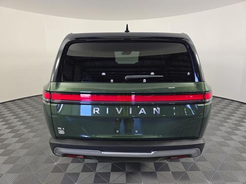 2023 Rivian R1S Adventure Package