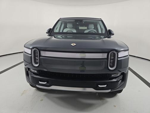 2024 Rivian R1S Adventure Quad Motor Large Pack