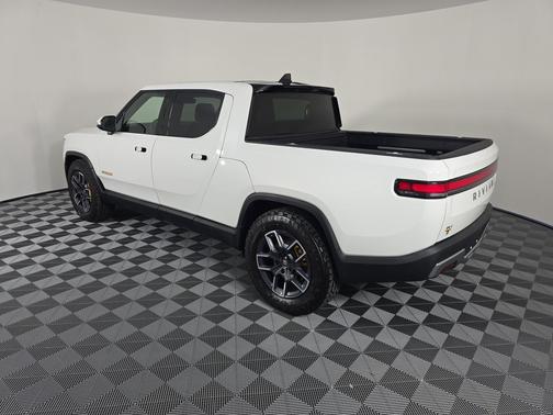 2022 Rivian R1T Launch Edition