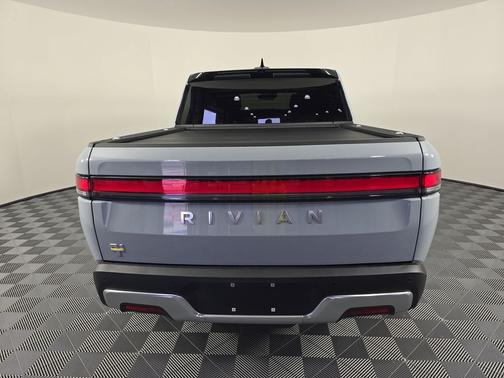 2022 Rivian R1T Adventure