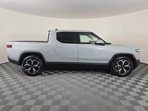 2022 Rivian R1T Adventure