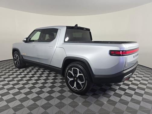 LA Silver 2022 Rivian R1T Adventure