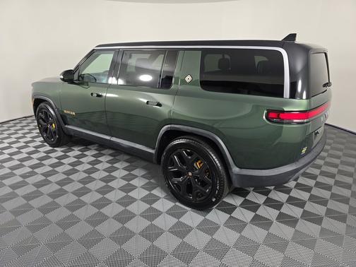 2023 Rivian R1S Adventure