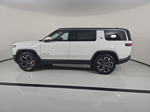 2022 Rivian R1S Launch Edition
