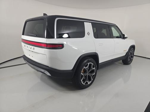 2022 Rivian R1S Launch Edition