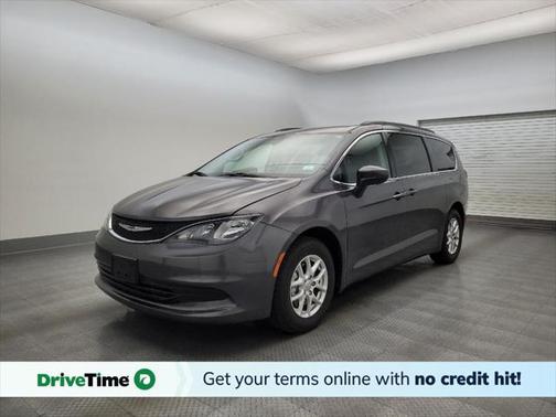2020 Chrysler Voyager LXI
