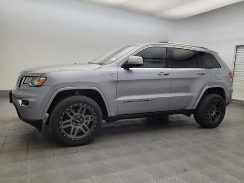 2020 Jeep Grand Cherokee Laredo