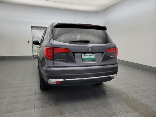 Modern Steel Metallic 2016 Honda Pilot Touring