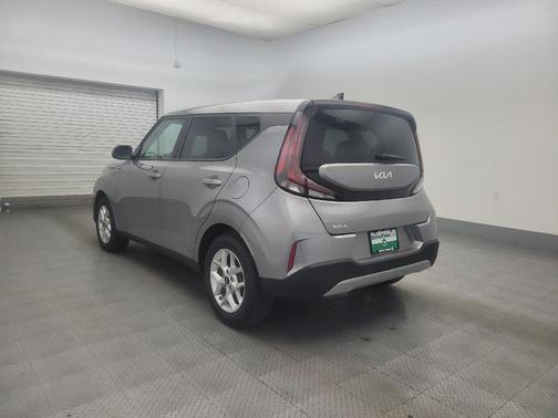 Gray 2025 Kia Soul LX