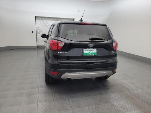 Agate Black Metallic 2019 Ford Escape SE