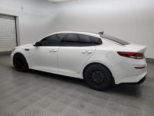 Snow White Pearl 2019 Kia Optima EX