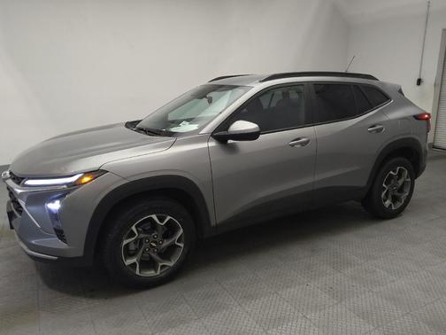 Gray 2025 Chevrolet Trax LT