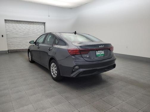 Gravity Gray 2023 Kia Forte LX