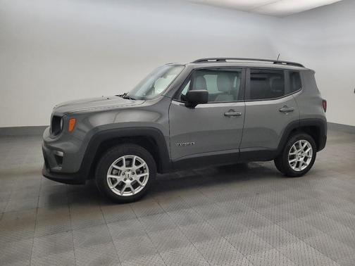 Sting-Gray Clearcoat 2022 Jeep Renegade Latitude