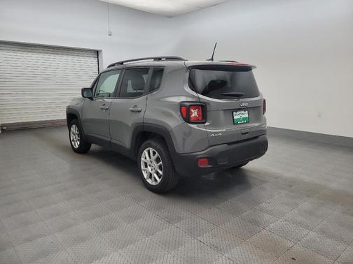 Sting-Gray Clearcoat 2022 Jeep Renegade Latitude