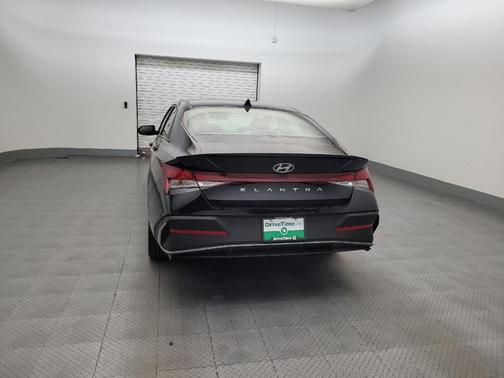 Abyss Black 2025 Hyundai ELANTRA Sport