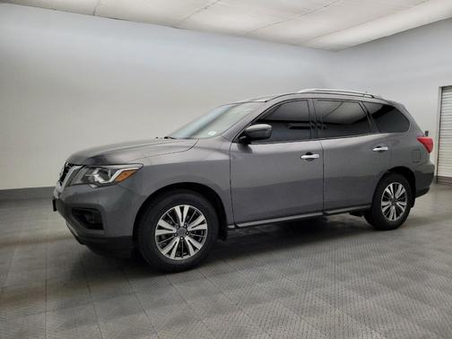 Gun Metallic 2018 Nissan Pathfinder SV